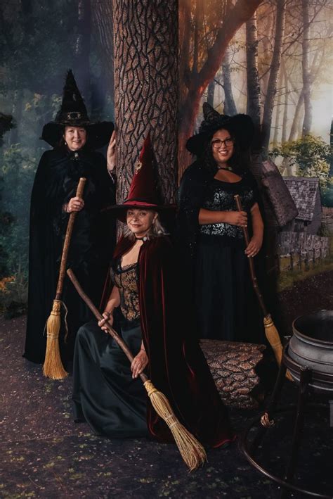 Witch photoshopt salem